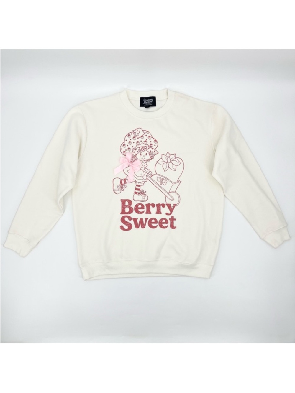 NWT Vinyl Icons Strawberry Shortcake Berry Sweet Pink Bow Cozy Soft Sweatshirt L